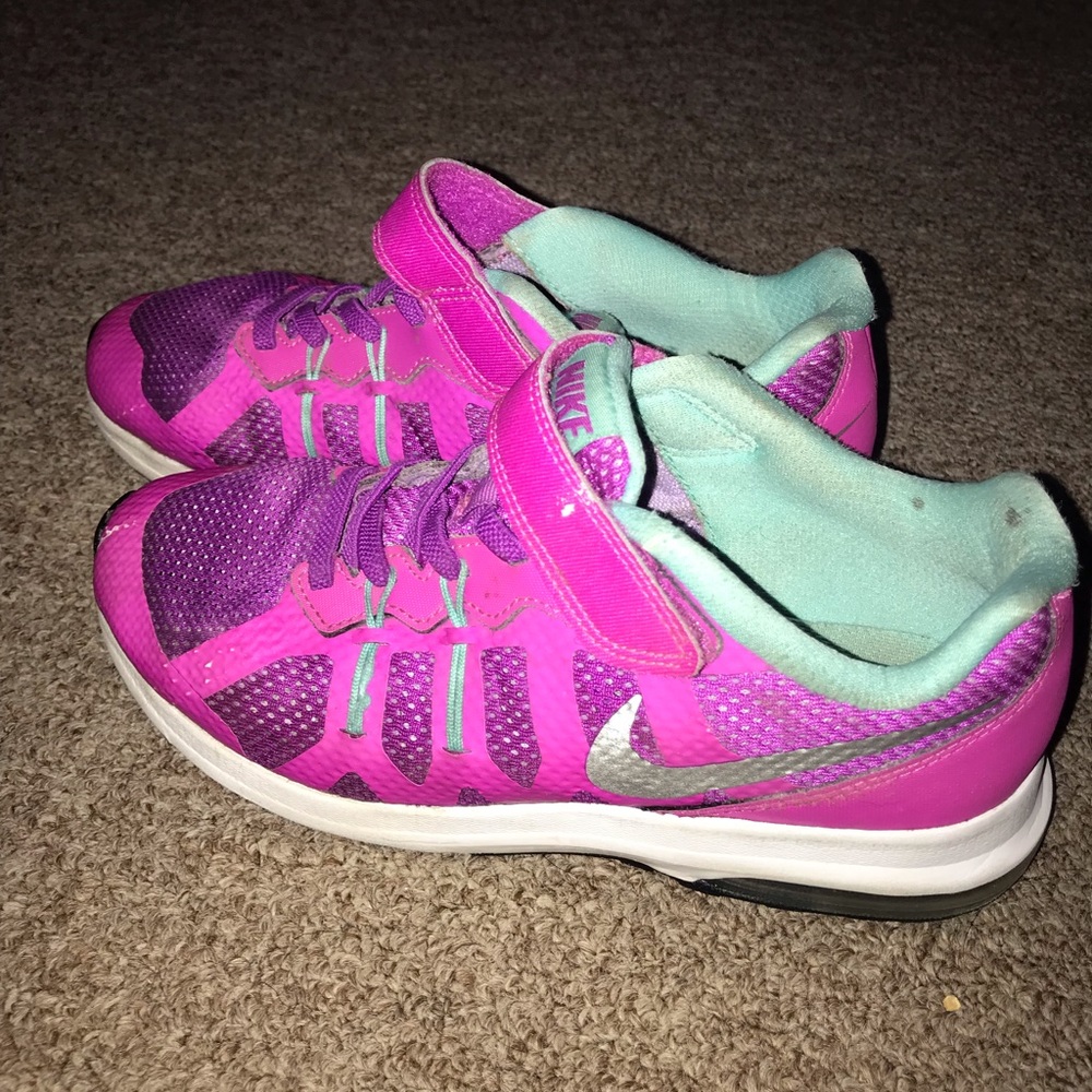 Kids Nike’s! Used size 2Y